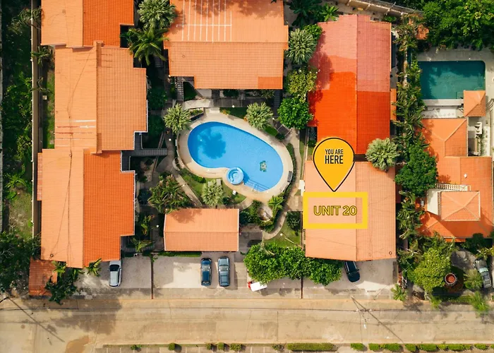 2-bd With Pool, Walk To *